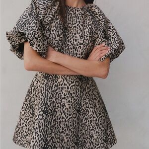 H&M Leopard Print XL Jacquard-Weave Tie-Back Dress